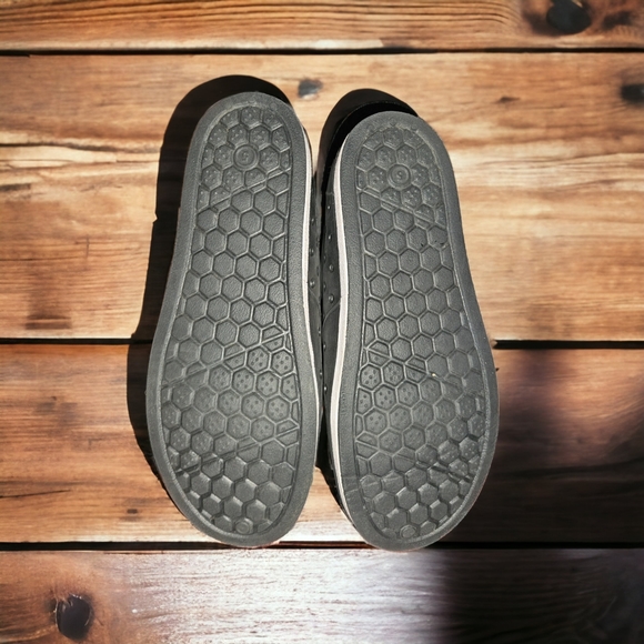 Cat and Jack Big Girl's Size 5 - Picture 2 of 2